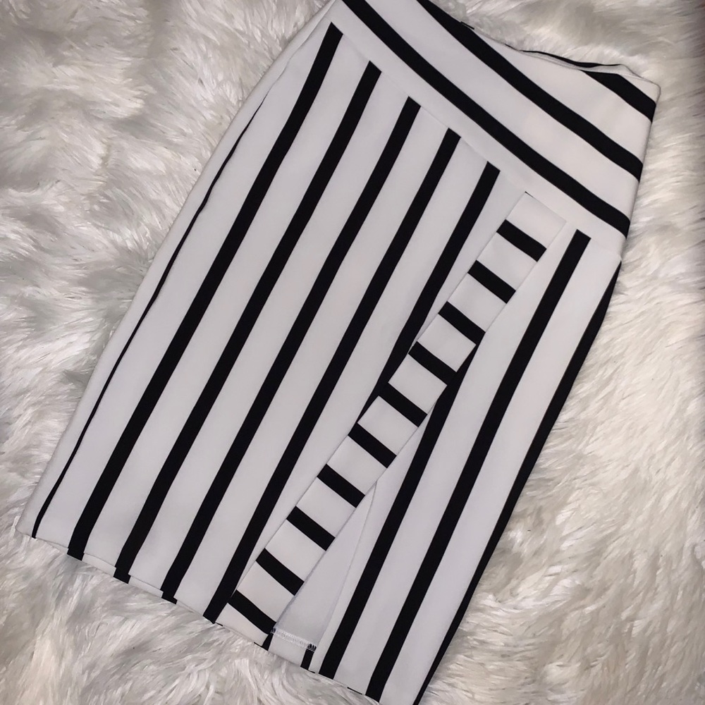Topshop Black & White striped pencil skirt